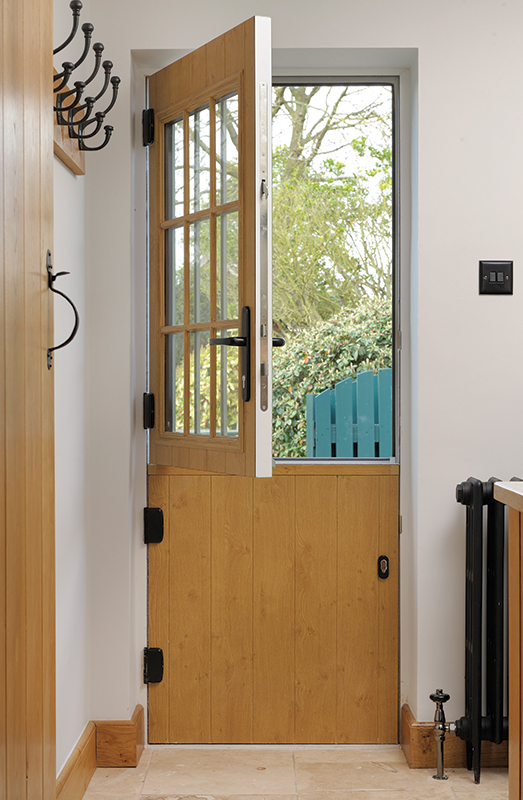 golden oak stable door bedfordshire